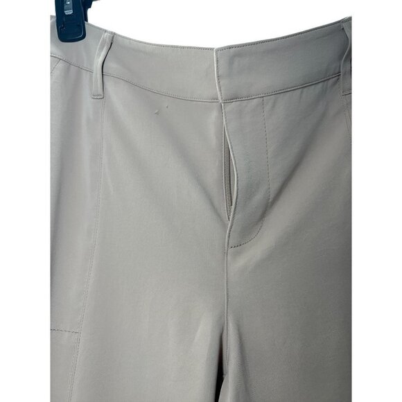 10. NWT INC Relax Fit Cargo Style Lightweight Capri - Picture 3 of 5